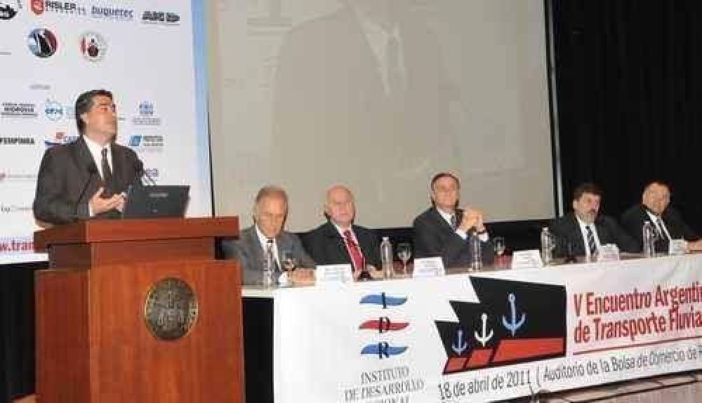 Capitanich en el V Encuentro Argentino de Transporte Fluvial
