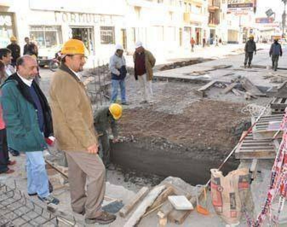 En mayo se inaugurar�n trabajos de pavimentaci�n en  diez barrios de la ciudad