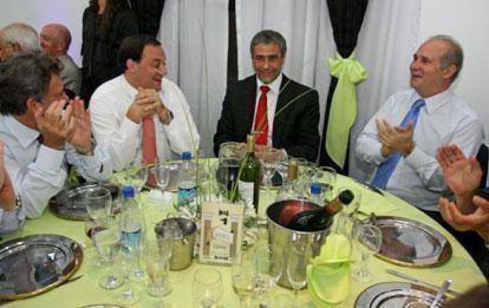 Oficializaron que Ferraresi ser� el candidato a intendente por el PJ-FpV