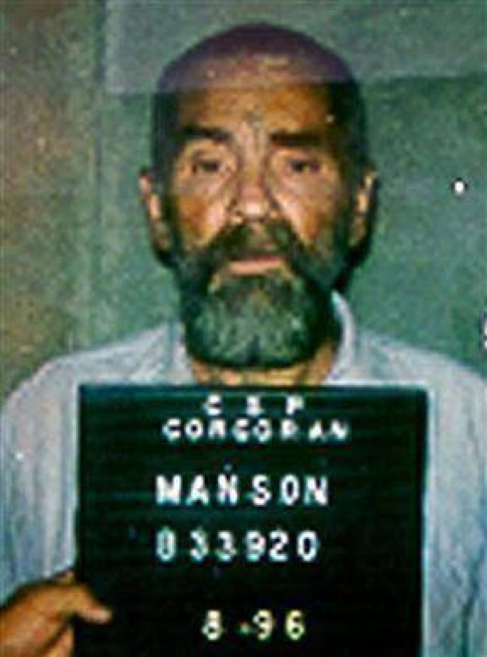 Charles Manson rompe su silencio