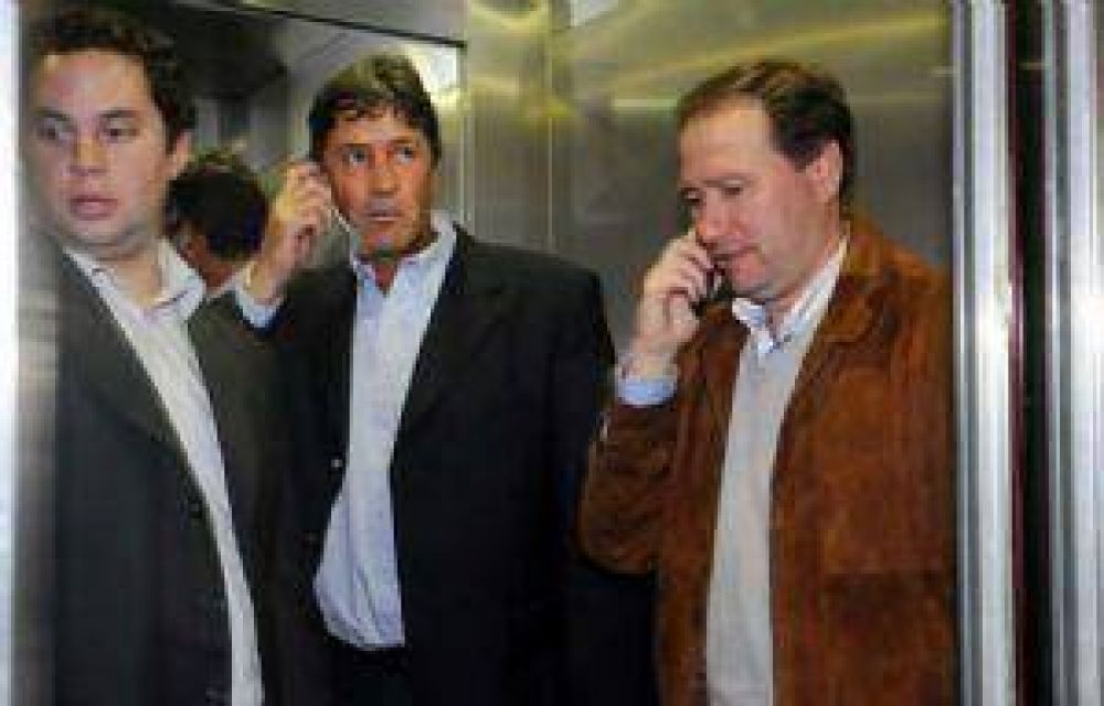PJ: la pelea Cazab�n-F�lix frena la lista