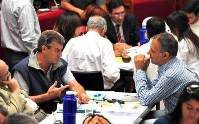 Hoy se cumple un mes de los comicios y Chubut sigue sin gobernador electo