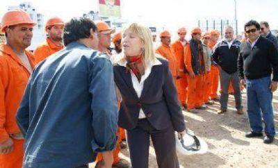 Desde la UOCRA respaldan a Cristina �lvarez Rodr�guez para que acompa�e a Scioli en la f�rmula bonaerense
