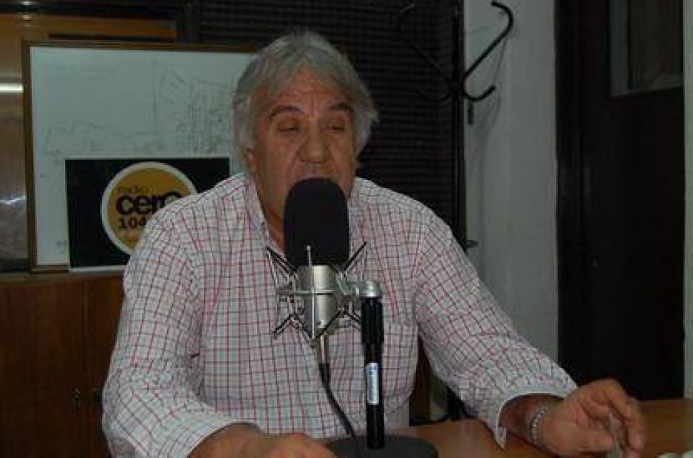 Un vial quiere ser diputado, con Urribarri 