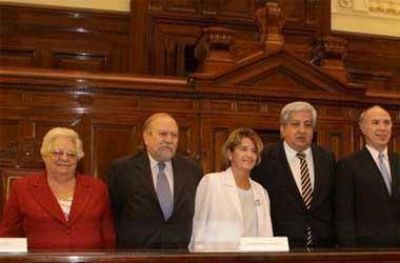 Obligan a la SIDE brindar informaci�n privada requerida por una persona
