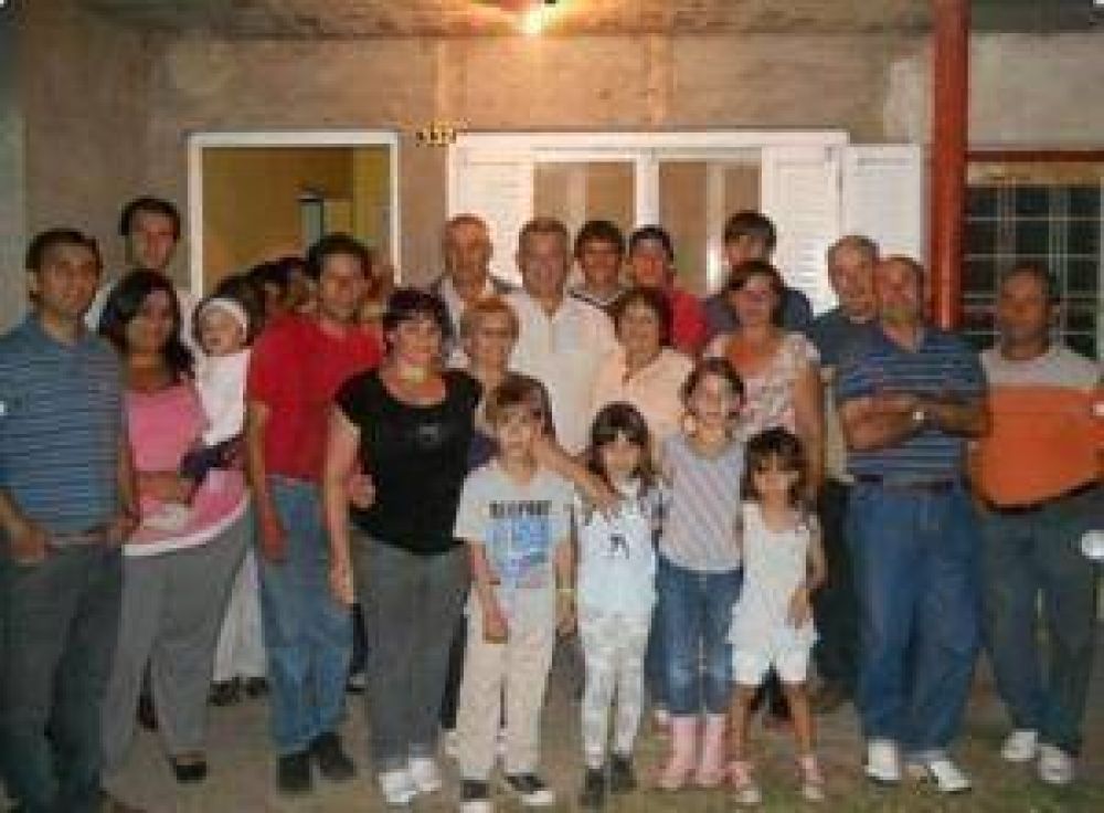 Barrientos contin�a sus �mateadas� con vecinos de Chacabuco
