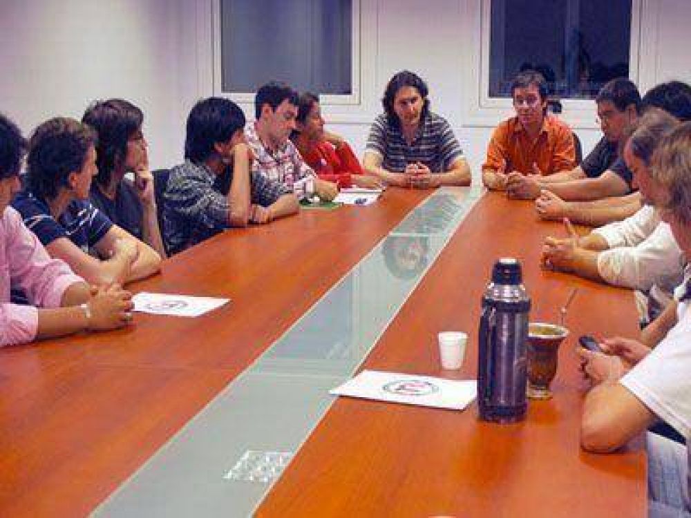 Frente Universitario Renovador organiza encuentro provincial