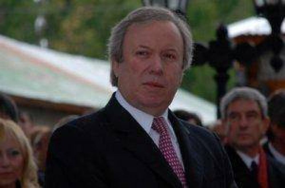 Peralta volvi� a pedir al sector petrolero que deponga el paro 