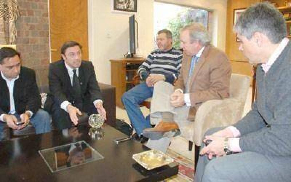 El gobierno quiere que el sindicato petrolero �resuelva internamente�