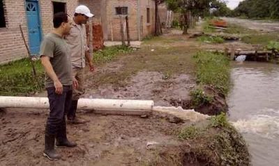 Asisten a barrios afectados por las lluvias