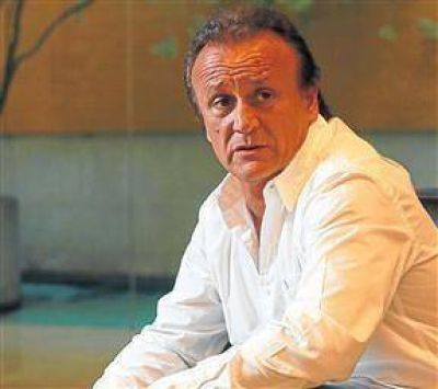 Del Sel: "Reutemann dice que le d� para adelante"