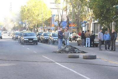 Por un nuevo caso de inseguridad, no hubo servicio de taxis y remises