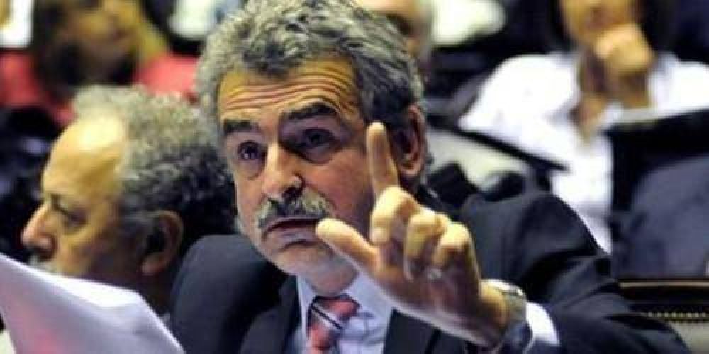 Rossi critic� la intolerancia del grupo Techint