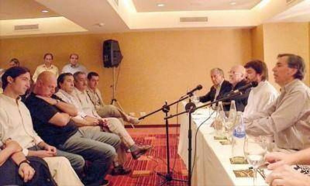 El Peronismo Federal, dispuesto a coquetear con el radicalismo