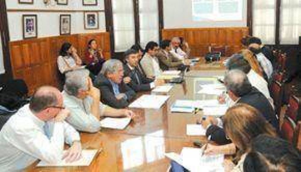 PEDIR�N POR FONDOS DE LA LEY DE BOSQUES QUE SALTA NO COBR�