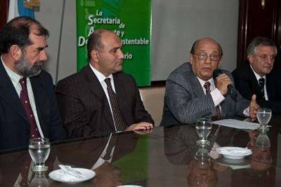 Compromiso de industriales tucumanos para mejorar situación de la cuenca Salí-Dulce