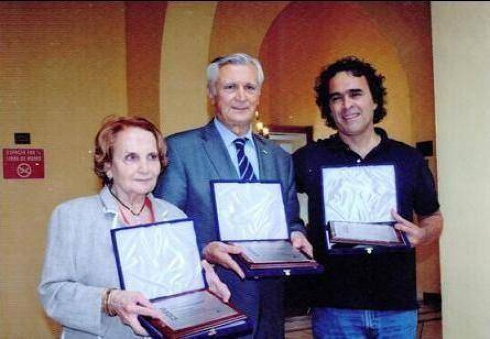 Ivoskus fue distinguido en M�xico