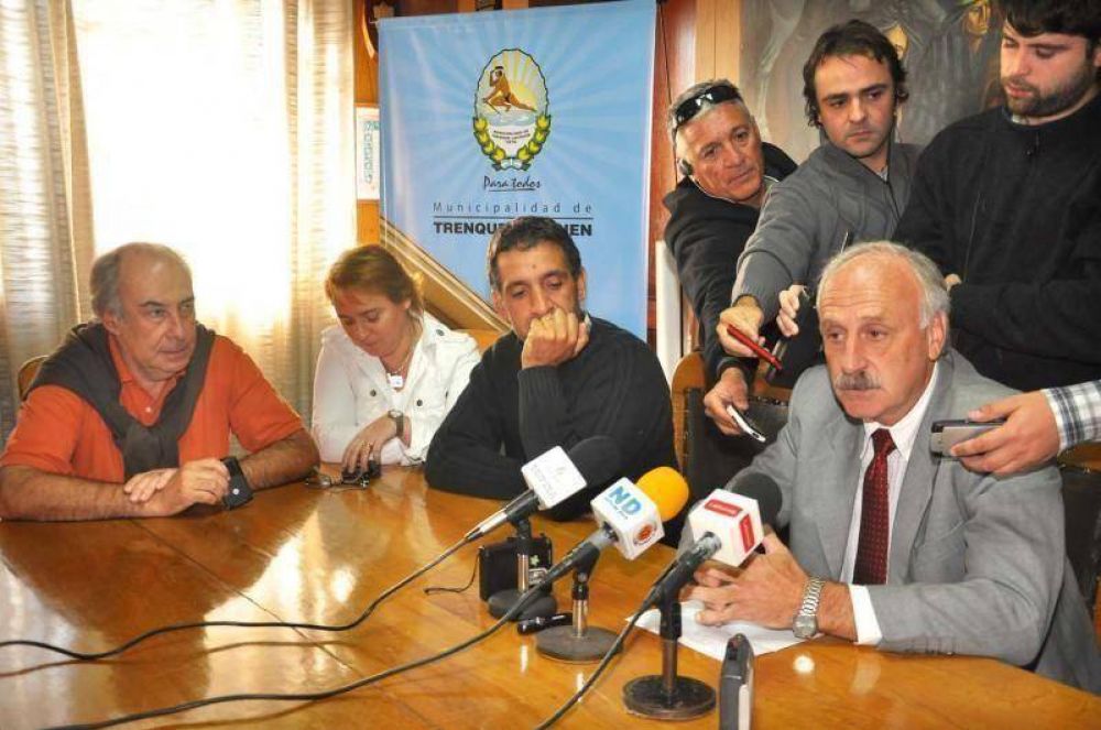 Echaron a Roig, y Prieto asisti� a la presentaci�n de Liliana Piras