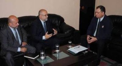 Ricardo Colombi se reuni� con empresarios de Paraguay y los inst� a invertir en Corrientes
