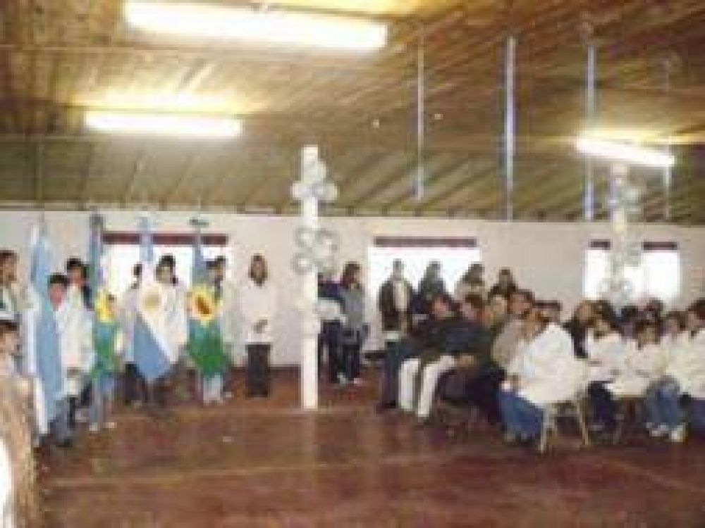 Benito Ju�rez: Intendente Gamaleri inaugura obra el�ctrica en zona rural