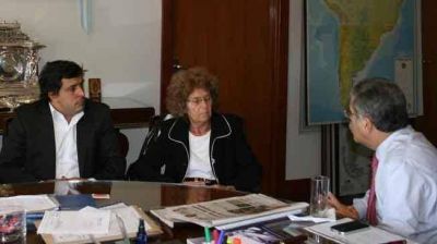 Llaryora suena con fuerza como el vice de De la Sota