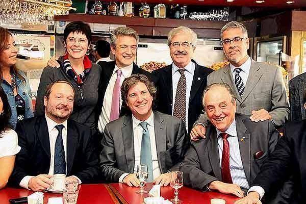 La izquierda que apoya a Boudou, destaca la reuni�n con el sabbatellismo