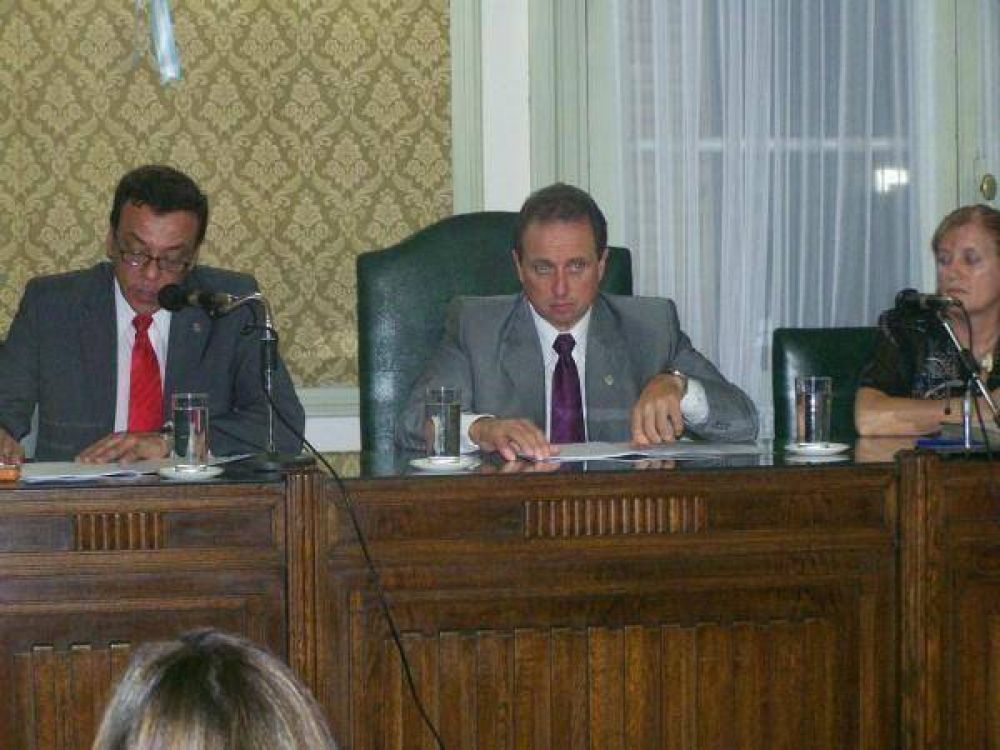 Morino se refiri� a la pol�mica por los afiches pol�ticos