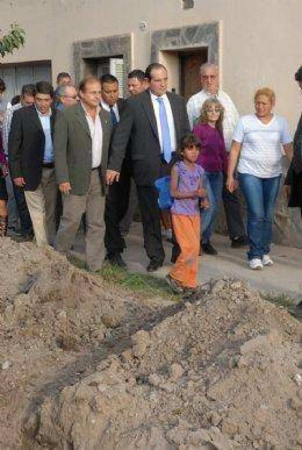 La tensi�n entre punteros del PJ aflora en cada barrio de la capital