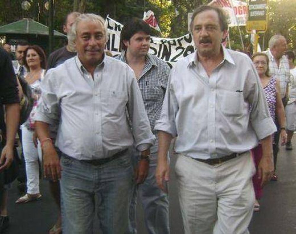 ��Por qu� nos tenemos que correr a la derecha? A lo mejor, De Narv�ez se corre a la izquierda�