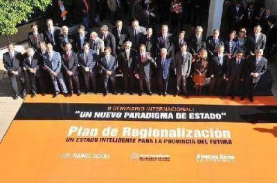 Rosso particip� en el seminario de Regionalizaci�n de la provincia