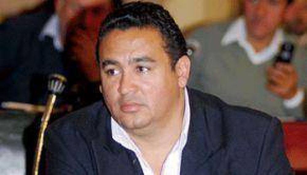 Diputados pedir�n por partidas para construir defensas en el r�o Bermejo