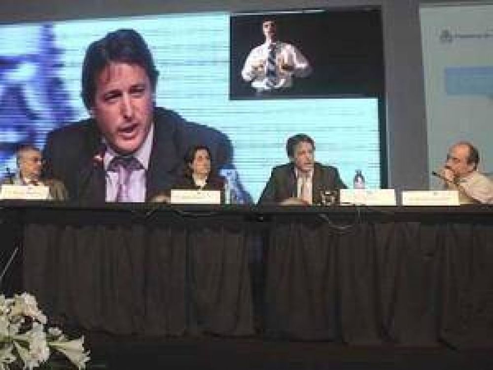 Mart�n Insaurralde disert� sobre la Televisi�n Digital Abierta y gratuita