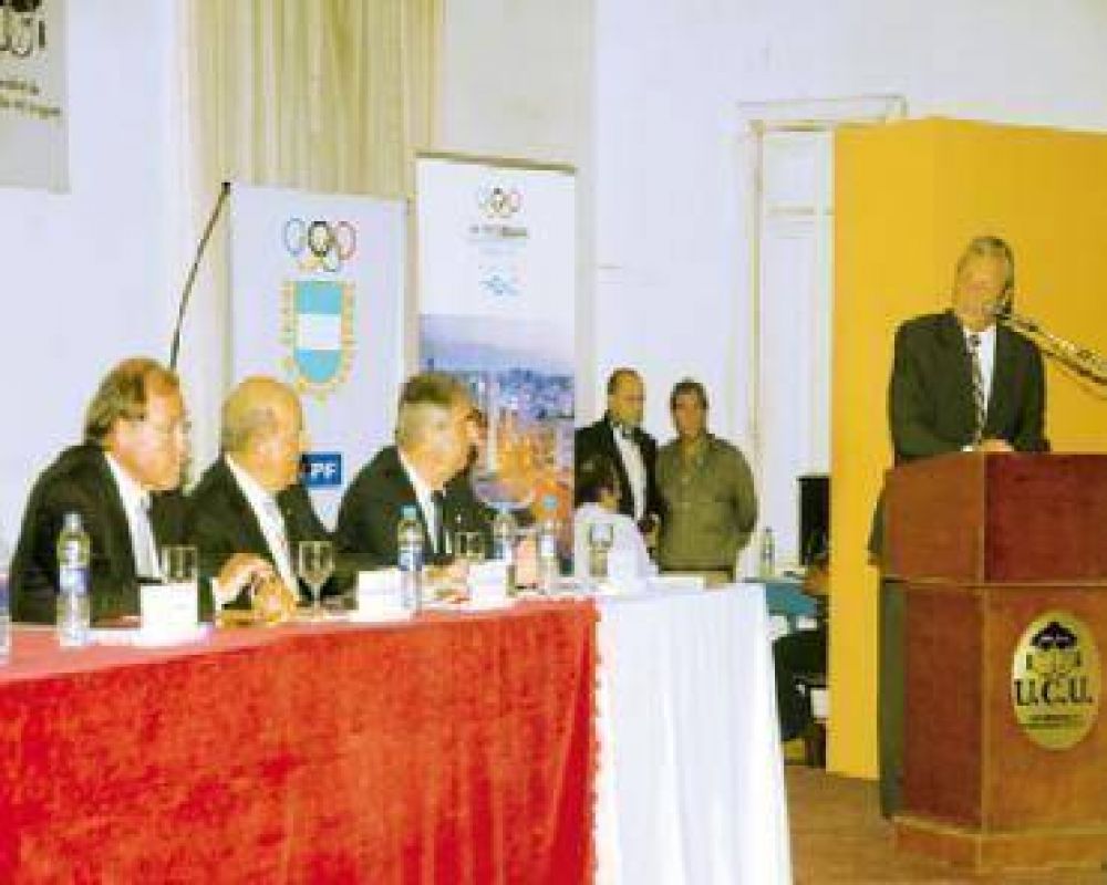 Hist�rica reuni�n en la ciudad del Comit� Ol�mpico Argentino