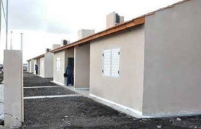 Entregar�n diez viviendas del barrio Bancario III
