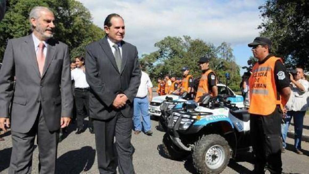 Alperovich anunci� m�s inversiones en seguridad