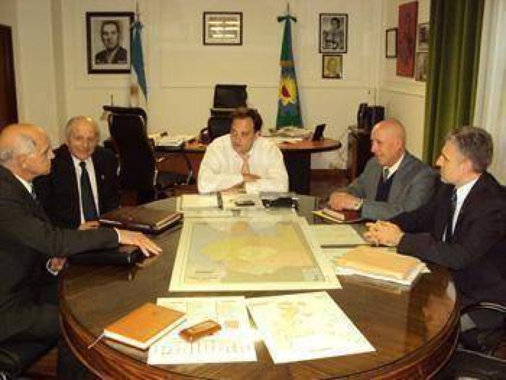 El diputado Bucca se reuni� con el ministro Ferr�