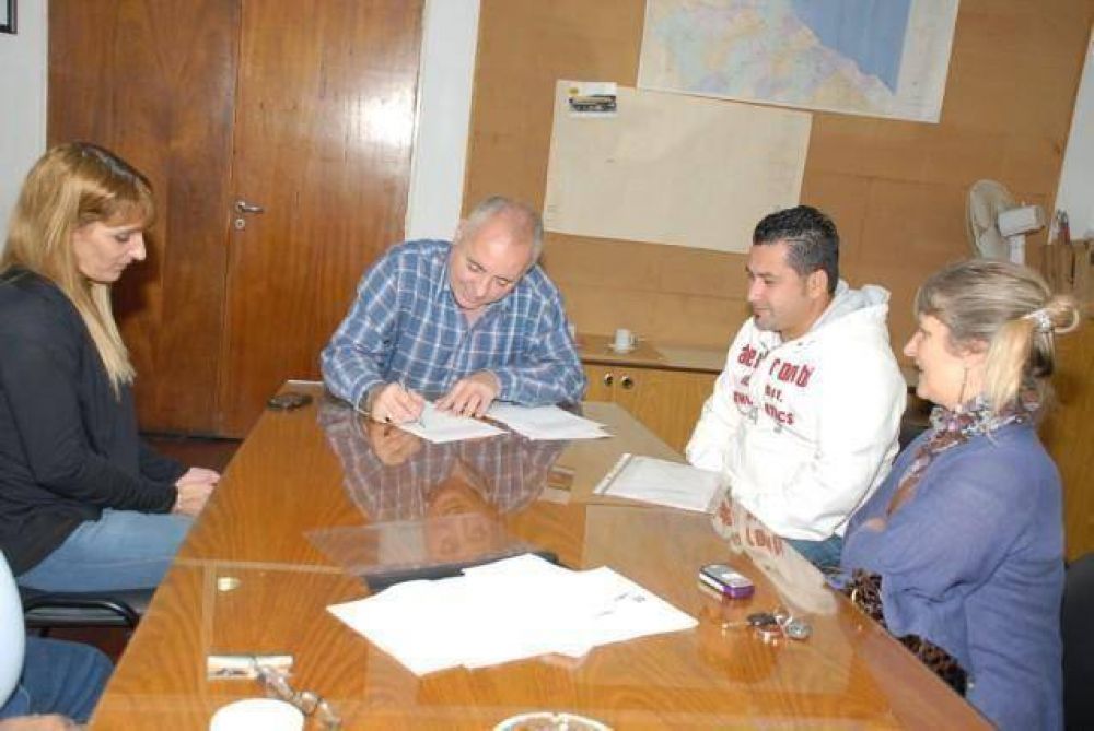 PTE. PER�N - REGUEIRO QUIERE UNA OFICINA DE LA ANSES EN GUERNICA