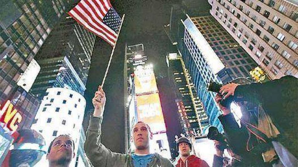 Fervor y bocinazos en Nueva York, cerca de las Torres Gemelas