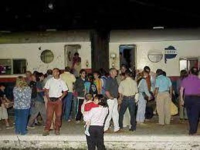 Ahora piden al Gobernador que medie para la reactivaci�n de los trenes a Jun�n 