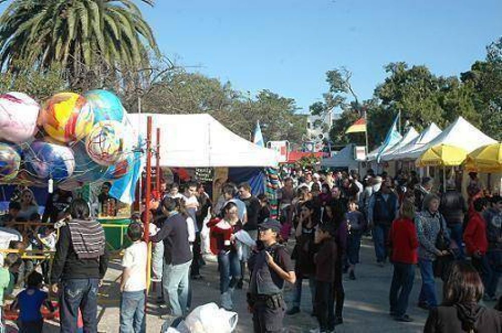 SAN MART�N - LLEGA EL 15� FESTIVAL DE LAS COLECTIVIDADES