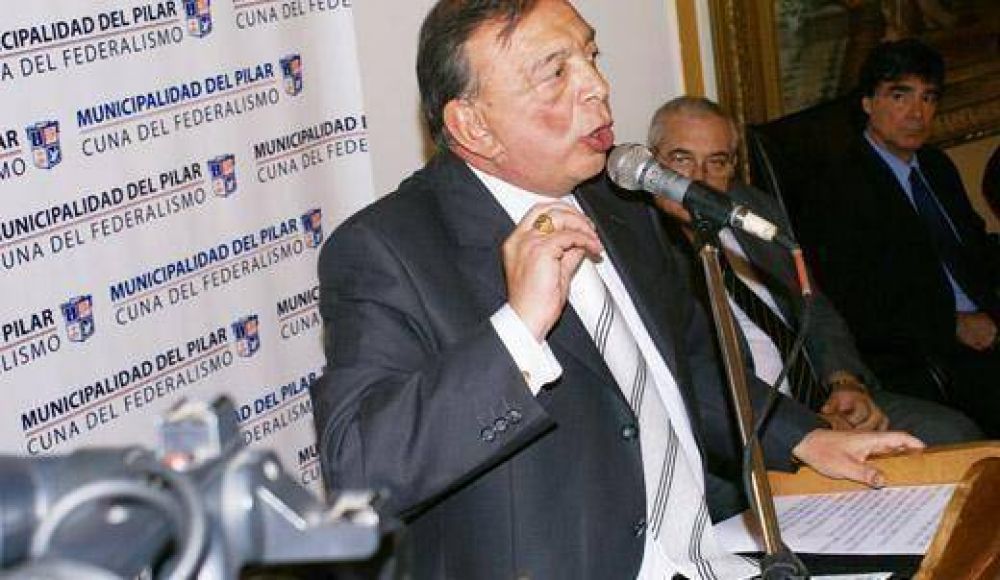 Z�ccaro reconoce problemas energ�ticos en el Parque y acude a De Vido