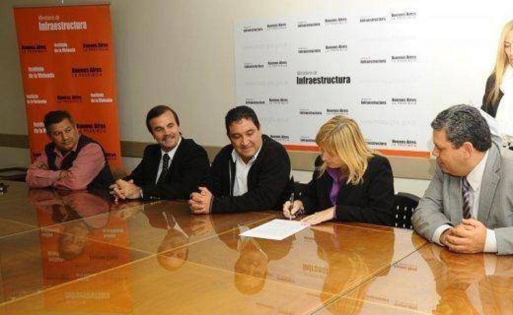 �lvarez Rodr�guez anunci� viviendas para trabajadores municipales de San Mart�n