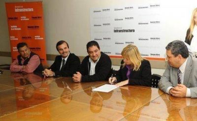 �lvarez Rodr�guez anunci� viviendas para trabajadores municipales de San Mart�n