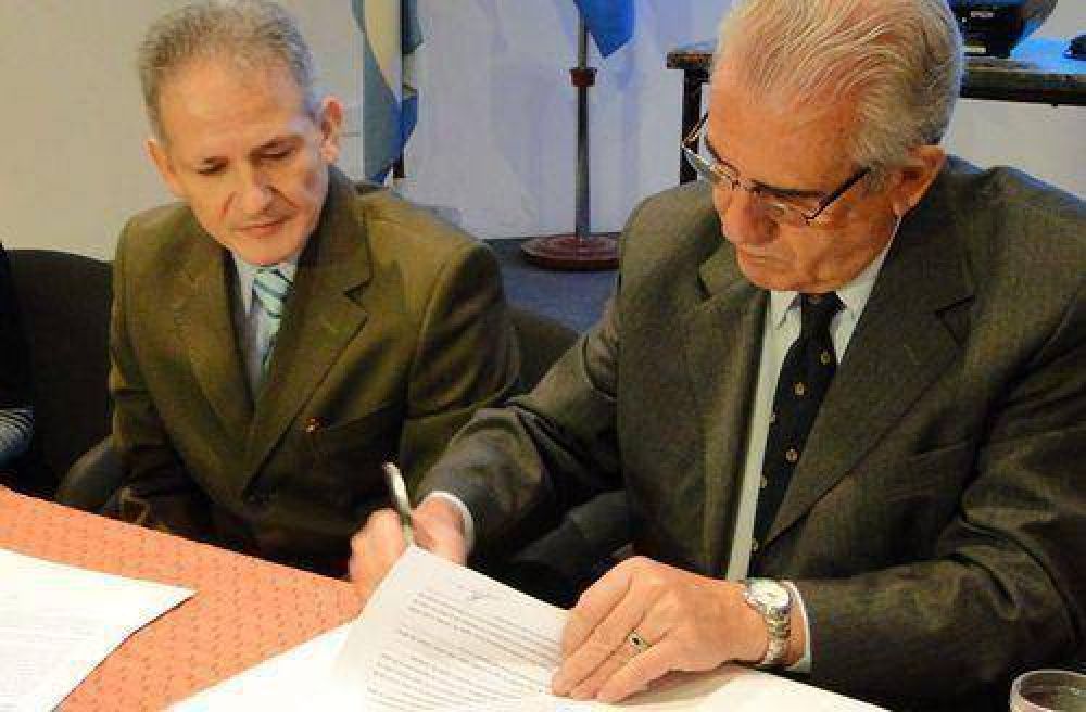 Se firm� el convenio "Escuelas Promotoras de Salud"