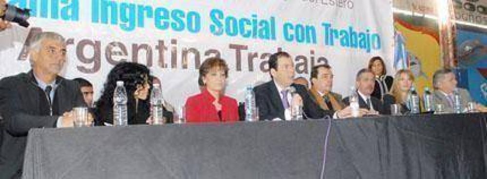 Zamora destac� las �reivindicaciones sociales� del gobierno de la Naci�n 