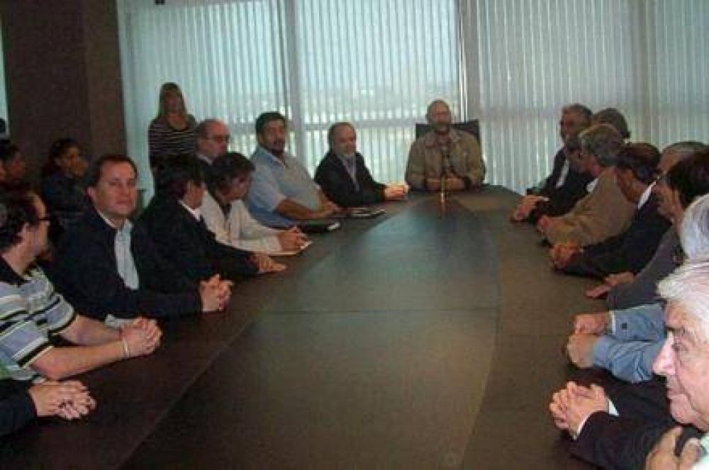 Gremios solicitaron al Gobernador su continuidad frente al Ejecutivo provincial 