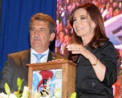 En campa�a, inauguran un nuevo tramo de la autov�a 14
