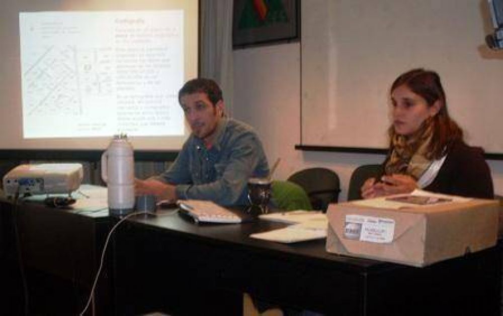 Capacitaci�n para los encargados de realizar la Encuesta de Hogares y Empleo 2011