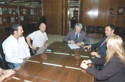 SAN MART�N - EL MUNICIPIO SE HAR� CARGO DEL ALQUILER DEL DESTACAMENTO POLICIAL DE LA CALLE MARIA SILVA 