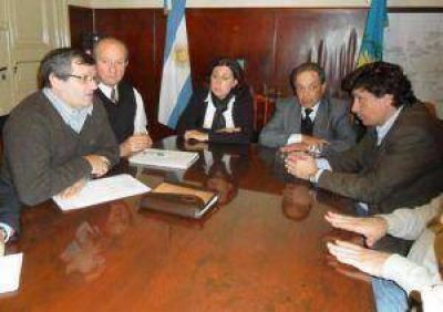 Agenda institucional conjunta entre el municipio y la UNLu 